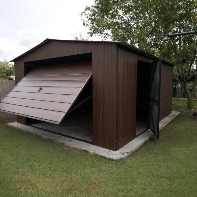 Skardinis garažas 4m x 5m su dvišlaičiu stogu